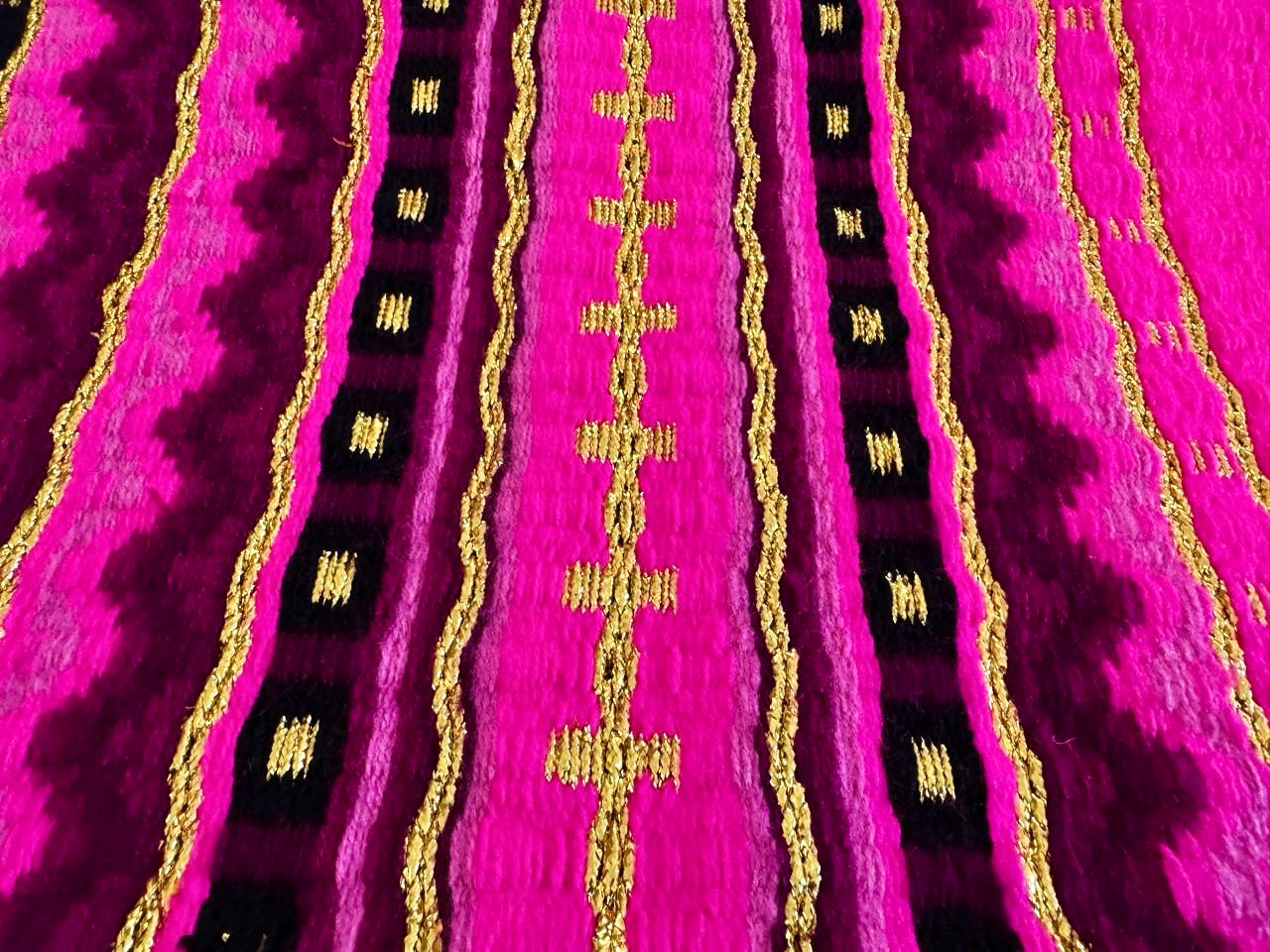 Show pad 34x42 Royal Fucshia